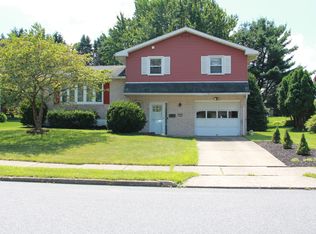 464 Greenwood Ave, Bethlehem, PA 18017