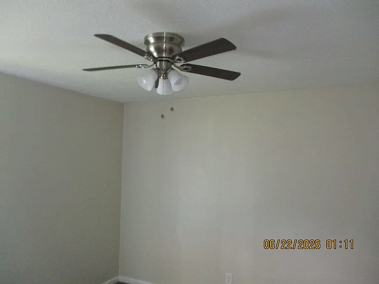 1108 Duke Ln — Photo 11