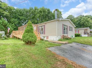 71 Hill View Dr, Willow Street, PA 17584