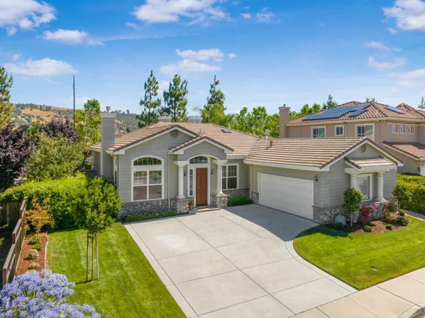 18550 Serra Avenida, Morgan Hill, CA 95037