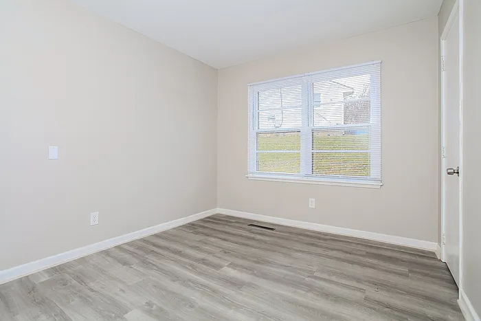 4931 Fairfield Cir — Photo 9