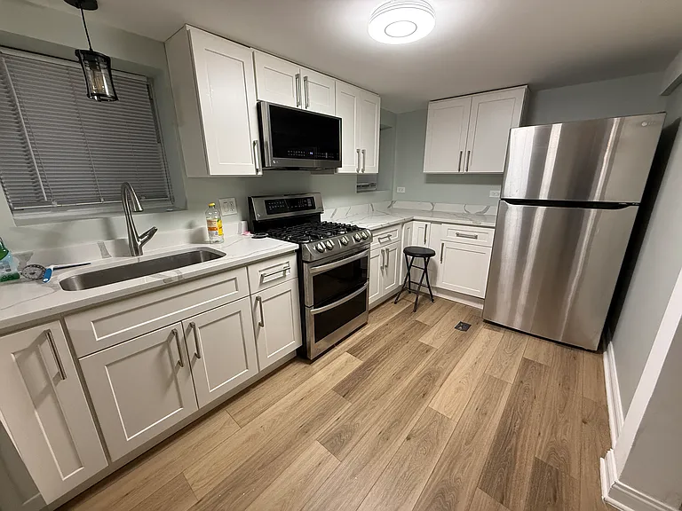 4217 S Kedzie Ave #G — Photo 2