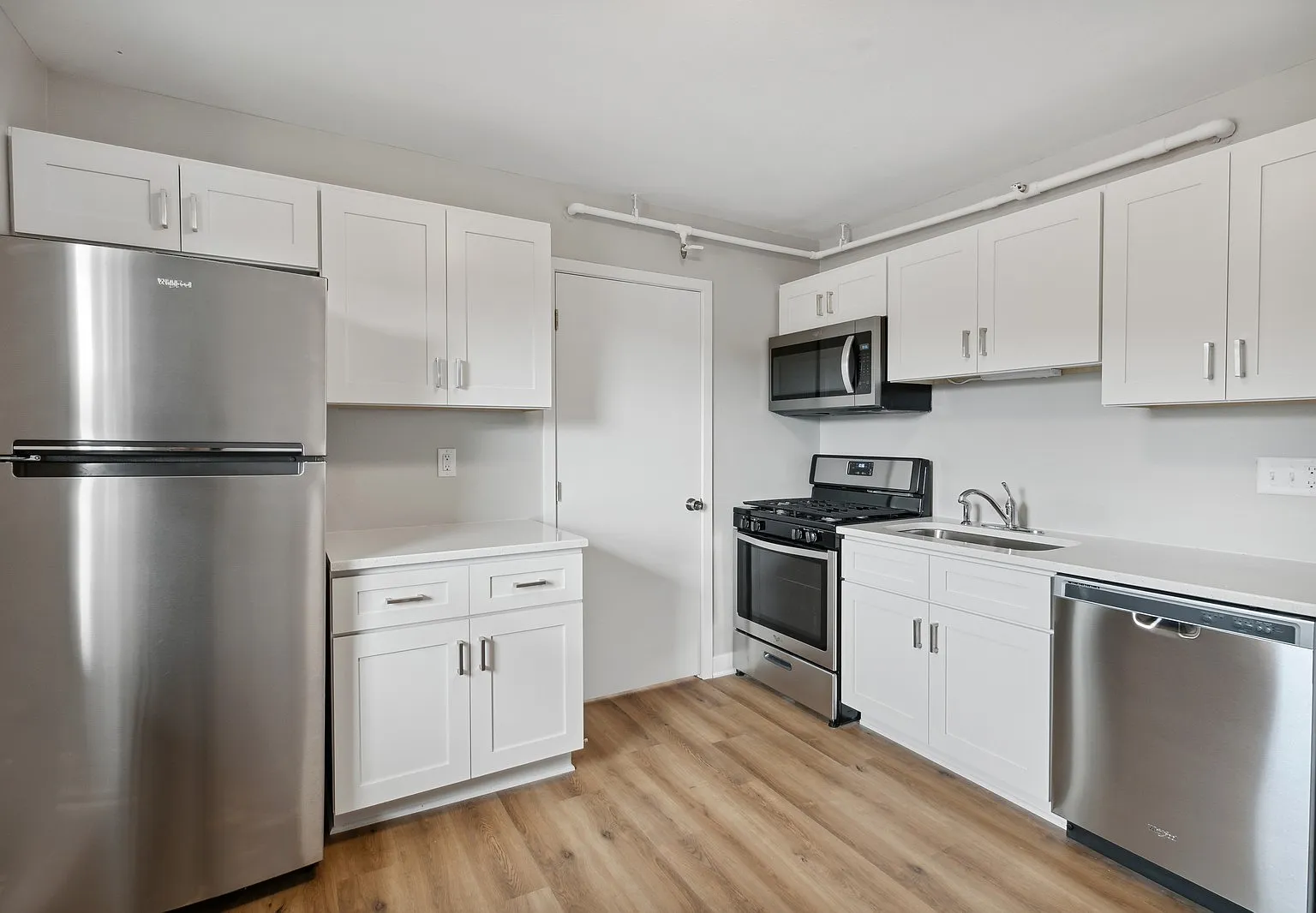 307 Lynn Ave — Photo 2