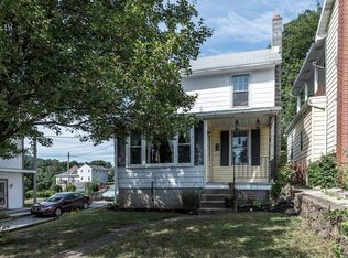 74 Chestnut St, Mohnton, PA 19540