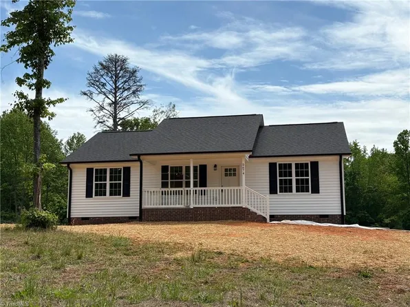 2674 Valewood Dr, Asheboro, NC 27205