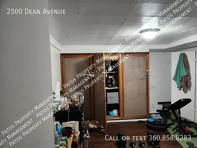 2500 Dean Ave — Photo 5
