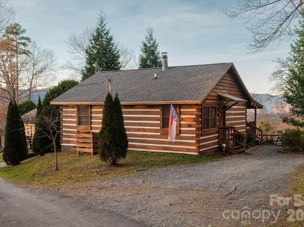 658 Biltmore Cir #82, Bryson City, NC 28713