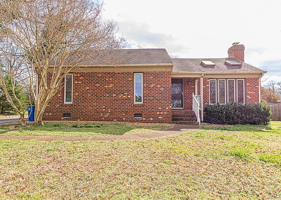 1st image of 2703 Burlwood Ct
