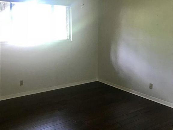 3rd image of 2265 Shady Ln
