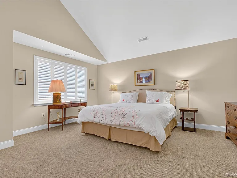 17 Deforest Dr — Photo 27