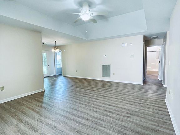 5th image of 1016 Keeneland Ct