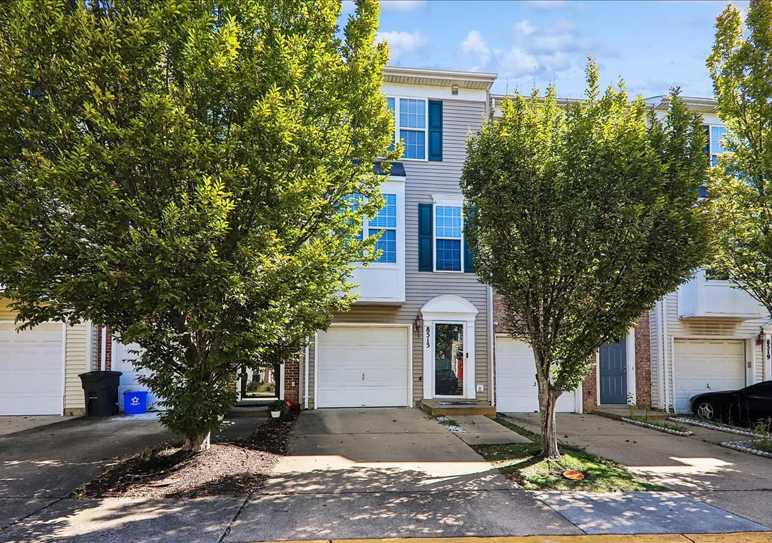 Beautiful Upgraded 3-Bedroom Home in Alexandria's Mount Vernon Area — Photo 1