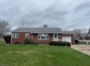 2235 Onahom Cir NE, Canton, OH