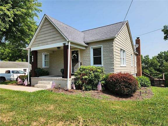 2nd image of 617 Mapletown Rd