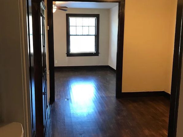 2621 N Hudson Ave APT 104