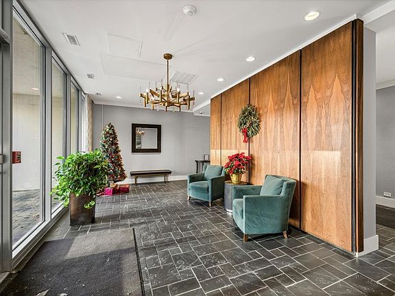 4th image of 1625 Sheridan Rd Unit 312