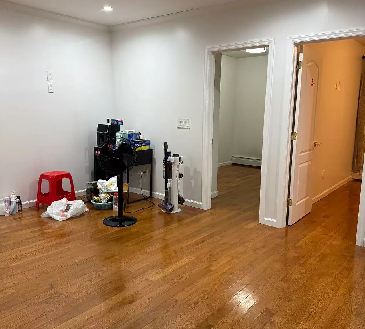 4 bed, 1000 sqft, $3,200 — Photo 3