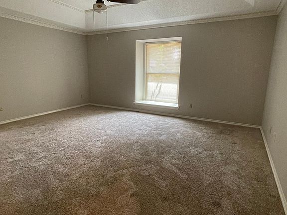 5th image of 4305 Kingswick Dr