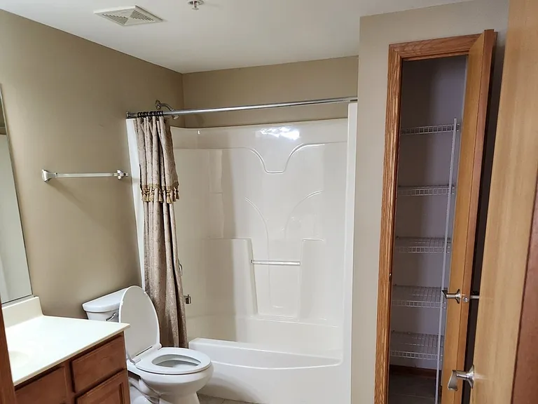 16611 Liberty Cir #1N — Photo 7