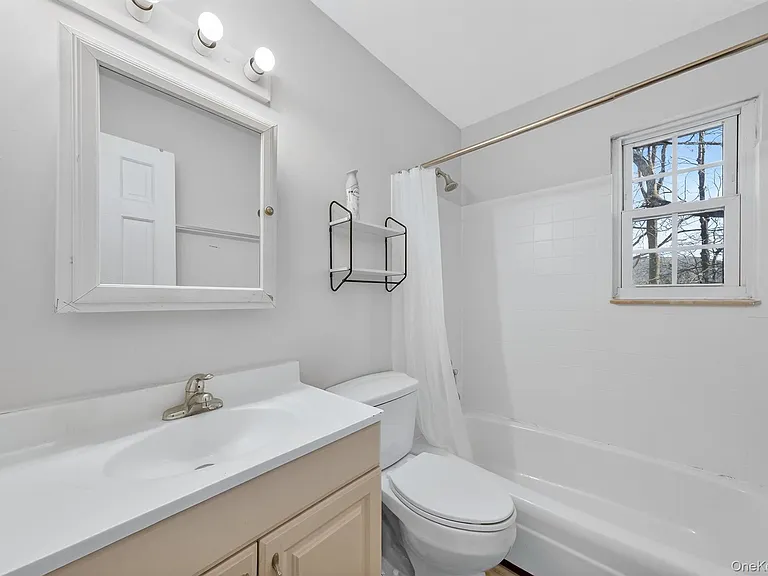4 Colonial Rd #96 — Photo 15
