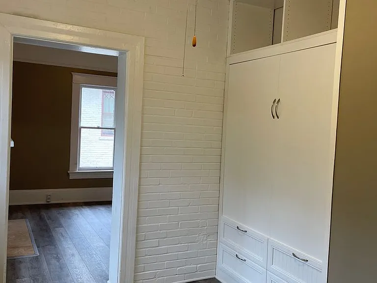 Highland Ave NE, 890 — Photo 12