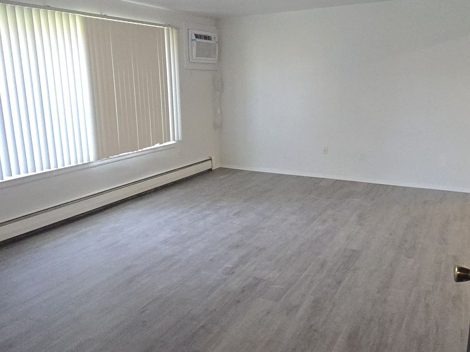 Large Living Room