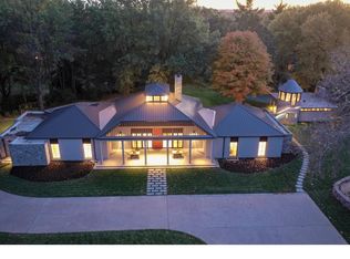 50 Randelay Dr, Saint Louis, MO 63124