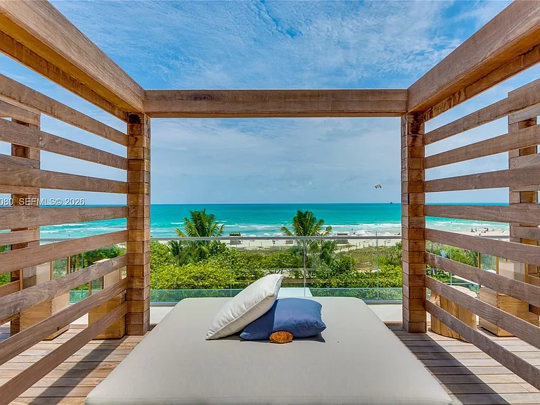 2301 Collins Ave #1009 — Photo 37