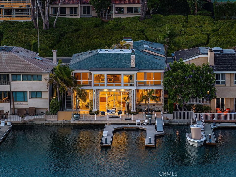 1st image of 701 Bayside Dr