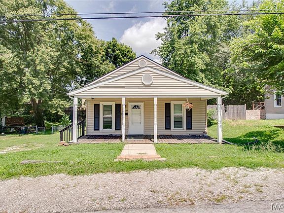2nd image of 3308 Fernwood Ave