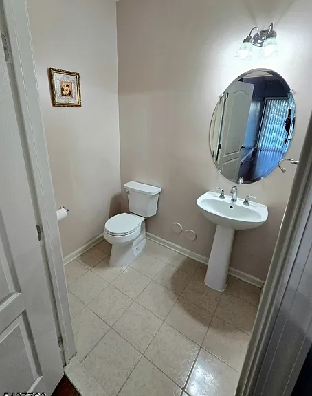 706 Brook Hollow Dr — Photo 4