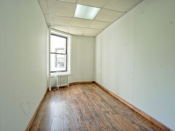 4th image of 127 Henry St APT 6