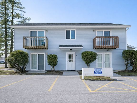 3rd image of 231-241 N Burritt Ave #231/5