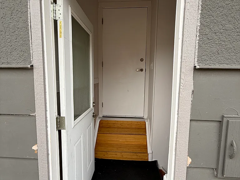 356 86th Ave SE — Photo 2