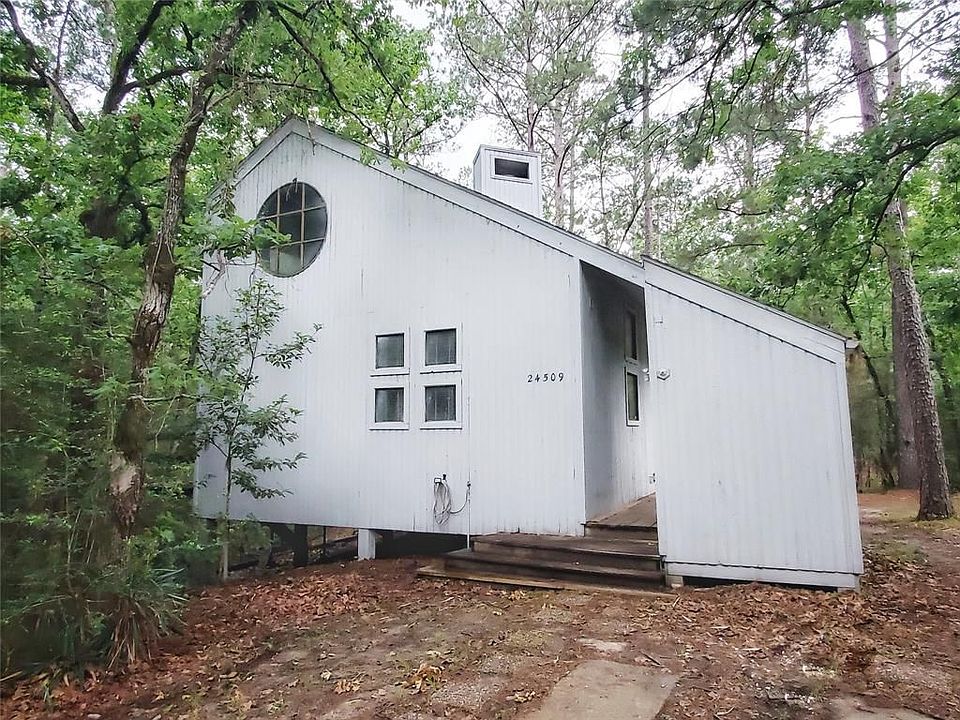1st image of 24509 Park Forrest Ln