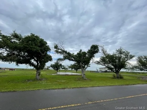 223 Francis Cir, Cameron, LA 70631