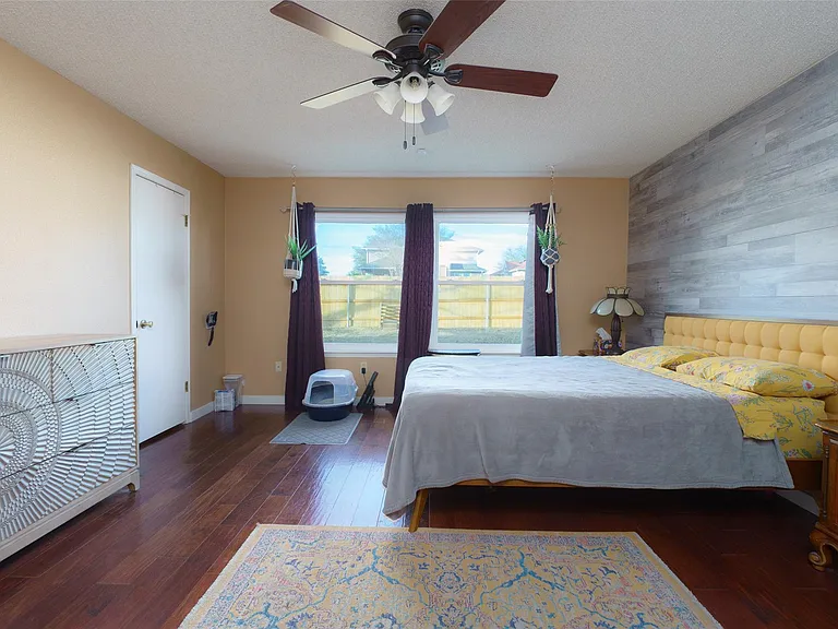 6700 Carisbrooke Ln — Photo 7