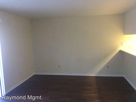 5th image of 7456 Sandalwood Dr APT 18
