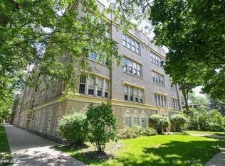 1159 E 52nd St APT 2D, Chicago, IL 60615