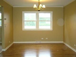 4th image of 414 E Ivy Ln