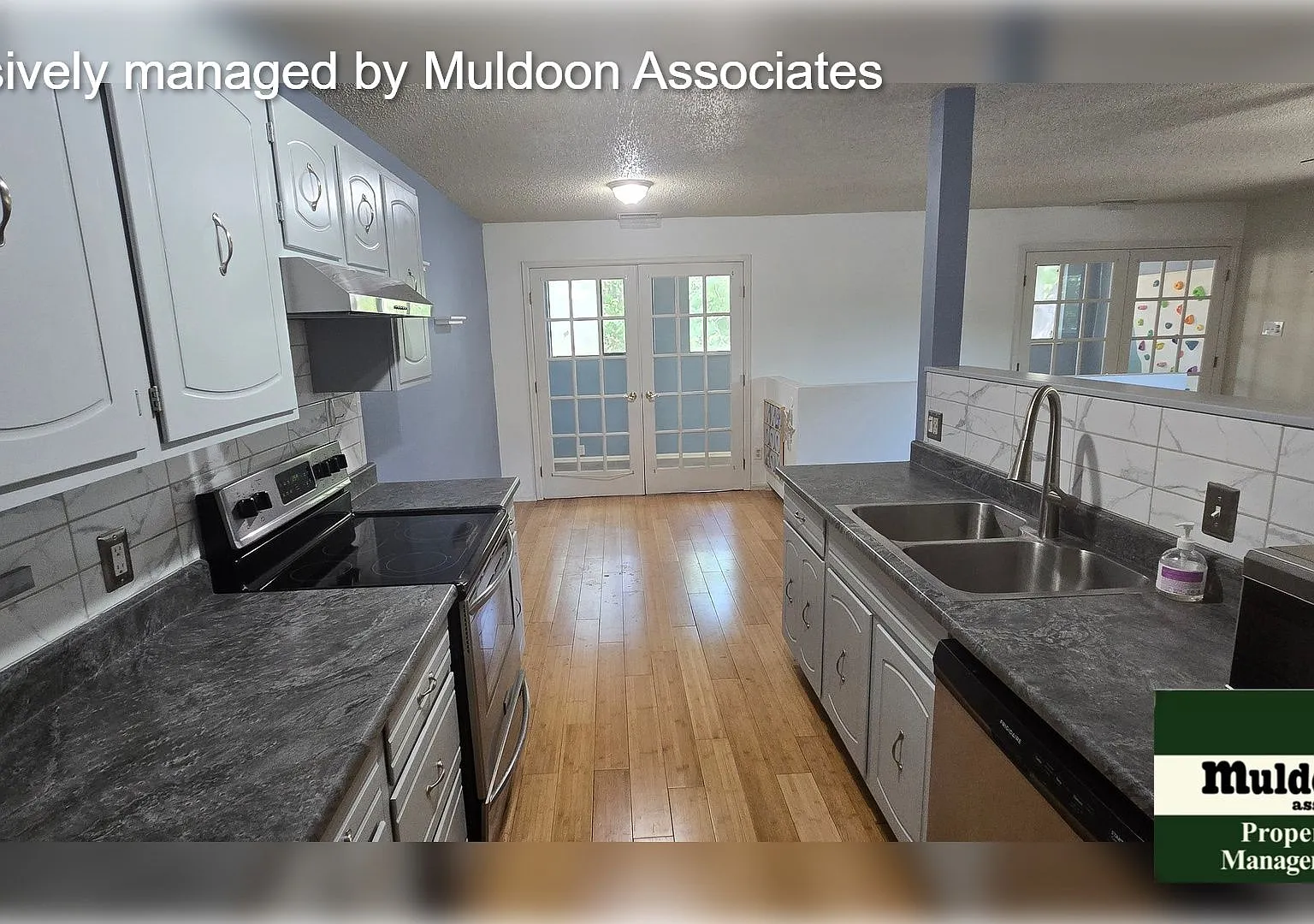 Updated Belmont condo ready now! — Photo 2