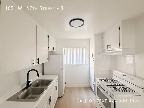 1651 W 147th St #8 Photo 1