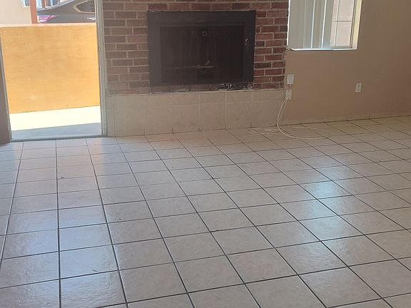 5th image of 4023 Clara St #A