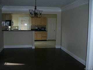 4th image of 4159 S Hobart Blvd