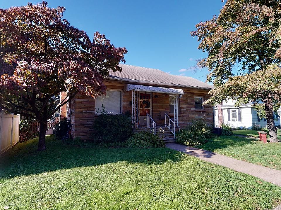 1st image of 106-110 W Mountain Ave S