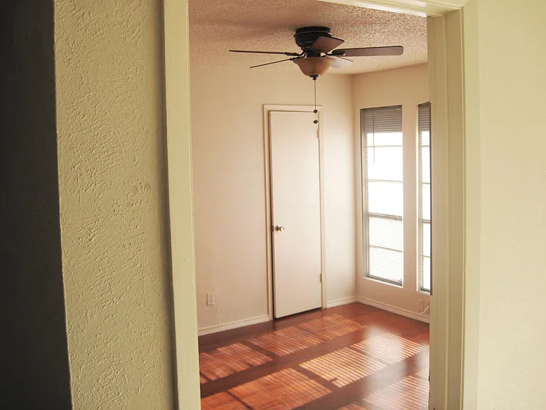 4410 Dove Dr — Photo 6