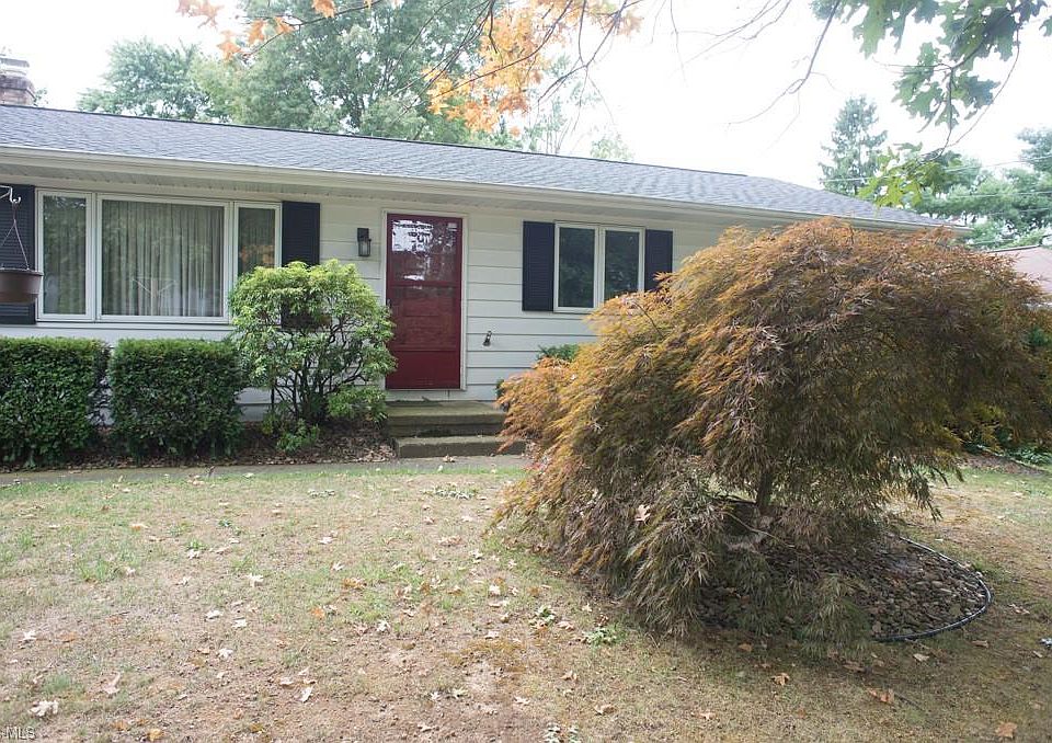1st image of 1909 Neal Dr