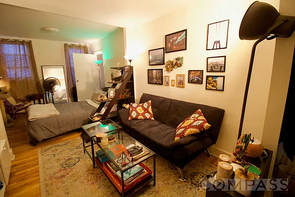 Rented by Compass | media 13