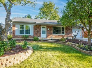 553 Carlyle Ln, Bolingbrook, IL 60440