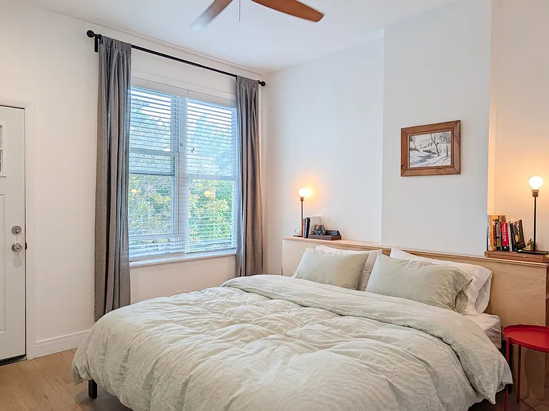 3231 W Armitage Ave — Photo 17